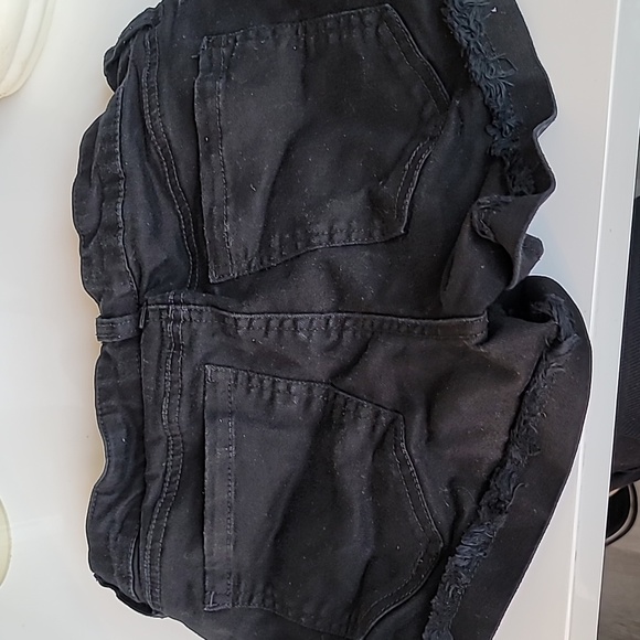 Celebrity Pink The Honey black jeans shorts size 7/28 - Picture 5 of 7